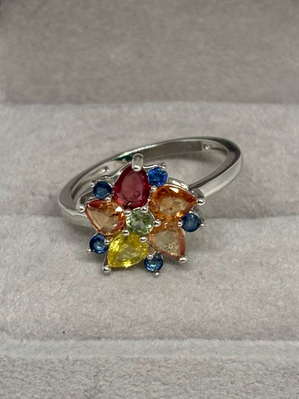 925 Sterling Silver Multi-Gem Flower Ring with sapphires, size 8